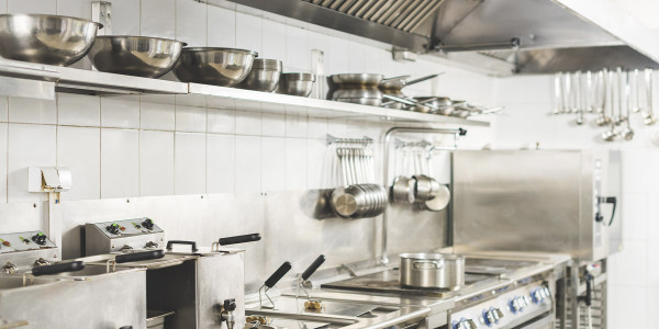 Limpiezas de Conductos de Extracción y Ventilación Bonete · Cocina de Chiringuitos